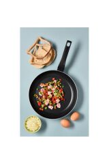 Tefal Titanyum 1X Extra Cook&Clean Tava 32cm (Teşhir & Outlet)